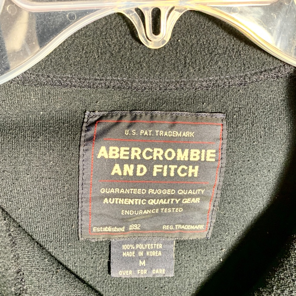 Abercrombie land Fitch light fleece with full zipped front.